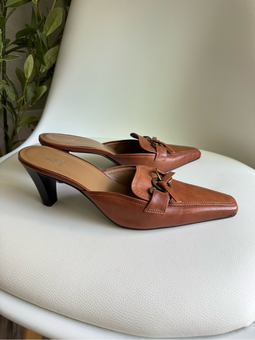 EA by Etienne Aigner Carlea Brown Leather Mule Heels Size 9M Square Toe Y2K